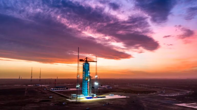 “Landspace Aims for $1 Billion in Funding for Reusable Rockets Following IPO Approval”
